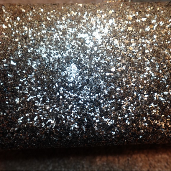 Elegant Silver Glitter‎ Clutch - Picture 6 of 9